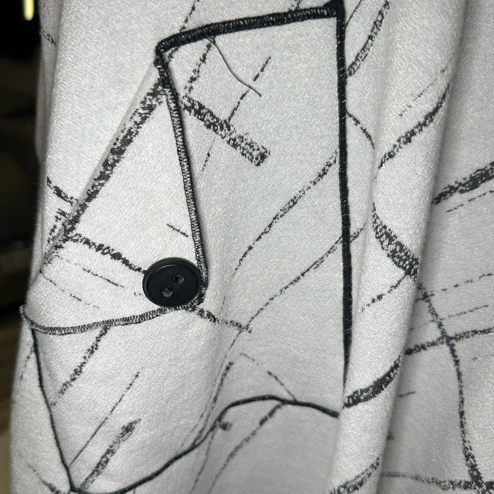 Ali Miles Geometric Artsy Tunic Top